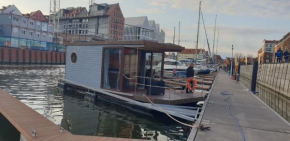 M&J Apartments - Houseboat